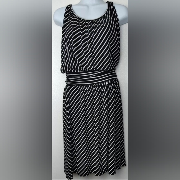 Express black and white striped sleeveless dress size small - Picture 1 of 7